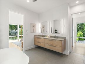 21 White Oak Rd, Newton MA 02468