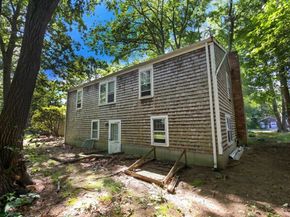85 Fox Hill Dr, Bridgewater MA 02324