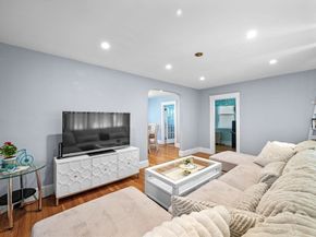 153 Lynn St, Peabody MA 01960