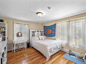 153 Lynn St, Peabody MA 01960
