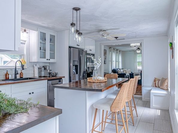 99 North St, Randolph MA 02368