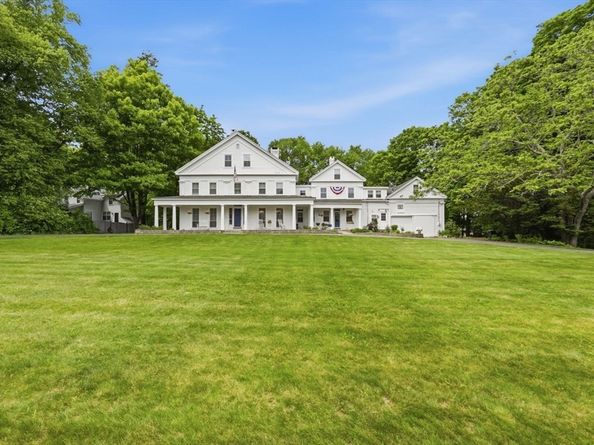 204 Village St, Medway MA 02053