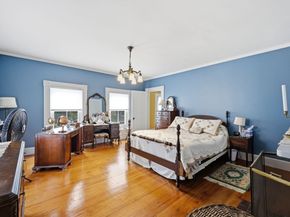 204 Village St, Medway MA 02053