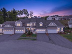 87 Shannon Way 86, Upton MA 01568