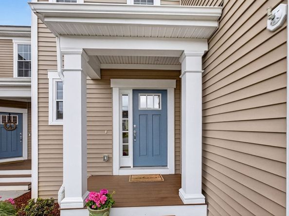 87 Shannon Way 86, Upton MA 01568