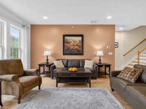 87 Shannon Way 86, Upton MA 01568