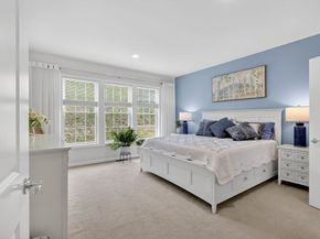 87 Shannon Way 86, Upton MA 01568