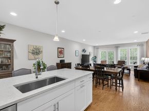 87 Shannon Way 86, Upton MA 01568
