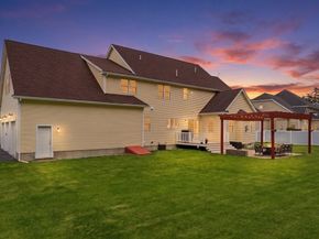 9 Boxwood Rd, Westford MA 01886