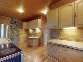 86 Saint Nicholas Ave, Worcester MA 01606