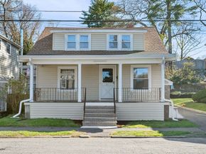 21 Fair Oaks Ave, Lynn MA 01904