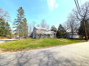 1 Louise St, Maynard MA 01754