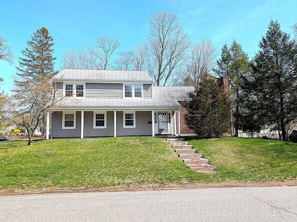 1 Louise St, Maynard MA 01754