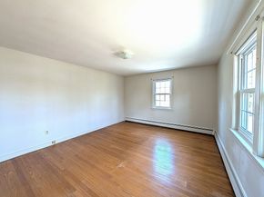 1 Louise St, Maynard MA 01754
