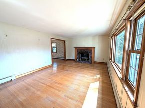 1 Louise St, Maynard MA 01754