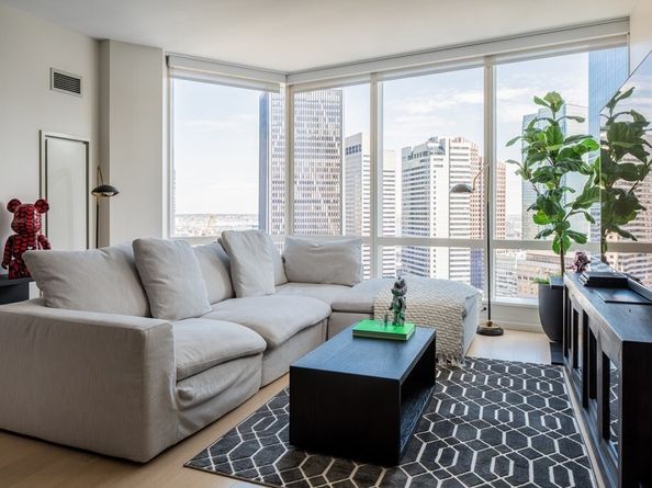 1 Franklin St 3107, Boston MA 02110