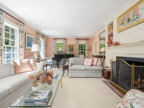 198 Clyde Street, Brookline MA 02467