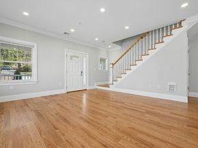140 Main St B, Upton MA 01568