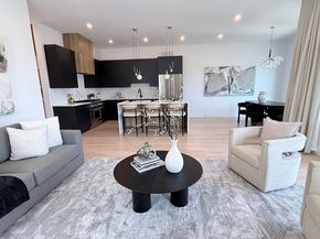 338 Nevada St 338, Newton MA 02460