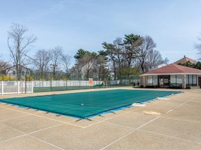 175 Quincy Shore Dr B33, Quincy MA 02171