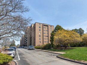 175 Quincy Shore Dr B33, Quincy MA 02171