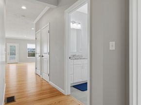 48 Crestwood Circle 26, Northbridge MA 01588