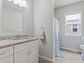 48 Crestwood Circle 26, Northbridge MA 01588