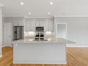 48 Crestwood Circle 26, Northbridge MA 01588
