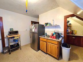 29 Cambridge St, Worcester MA 01603