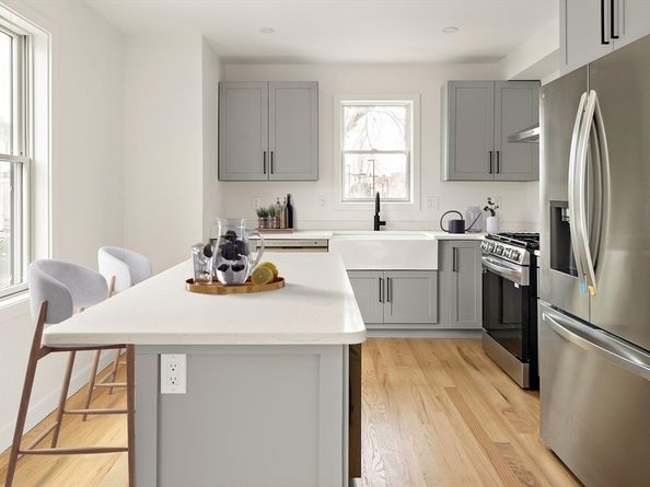 25 Hillsboro St. 1, Boston MA 02125