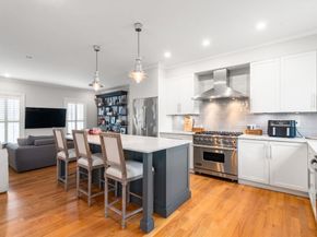 75 Auburn St, Newton MA 02466