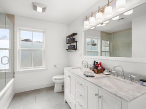 75 Auburn St, Newton MA 02466