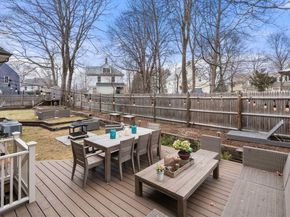 75 Auburn St, Newton MA 02466