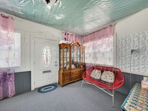 114 Lovell St, Worcester MA 01603