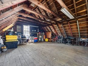 114 Lovell St, Worcester MA 01603