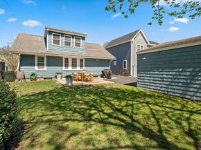 19 Lake Shore Dr, Weymouth MA 02189