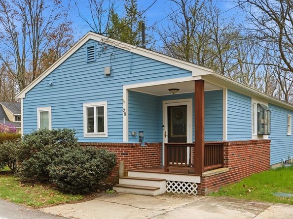 28 Fuller Ave, Lancaster MA 01523