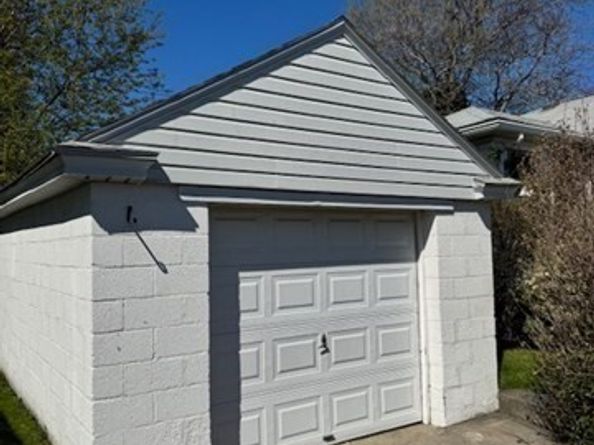 79 Chilmark St, Worcester MA 01604