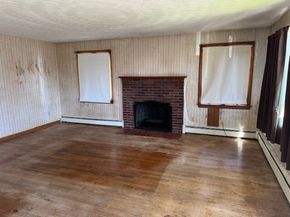 79 Chilmark St, Worcester MA 01604