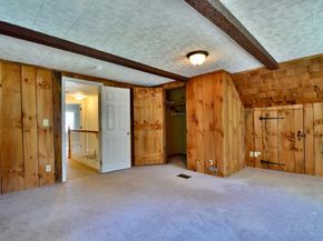 50 Roy St, Northbridge MA 01588