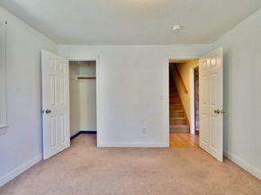 50 Roy St, Northbridge MA 01588