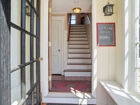 11 North Ave, Melrose MA 02176