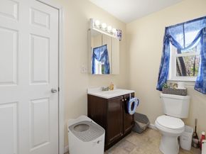 180 Ashburnham St, Fitchburg MA 01420