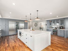 6 Hale Place, Medfield MA 02052