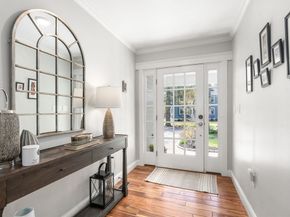 6 Hale Place, Medfield MA 02052