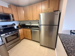 33 Pond Ave 1213, Brookline MA 02445