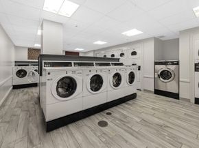 33 Pond Ave 1213, Brookline MA 02445
