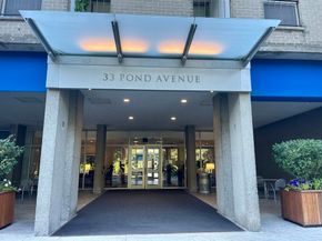 33 Pond Ave 1213, Brookline MA 02445