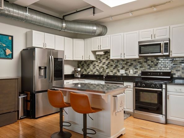 156 Porter St 440, Boston MA 02128