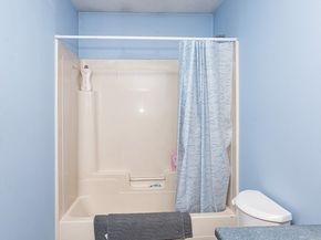 7 Leslie Lane, Millbury MA 01527